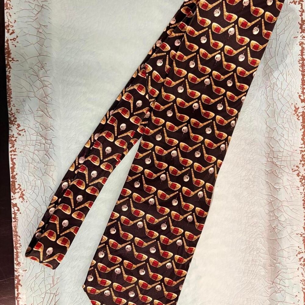 Cypress Hill Golf Theme Tie